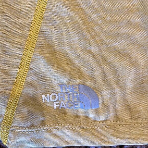 The North Face Light Weight Yellow Workout Casual Short Sleeve Shirt Top - Picture 2 of 6